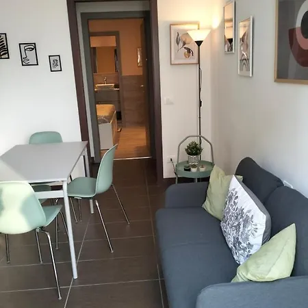 Crisa Апартаменти